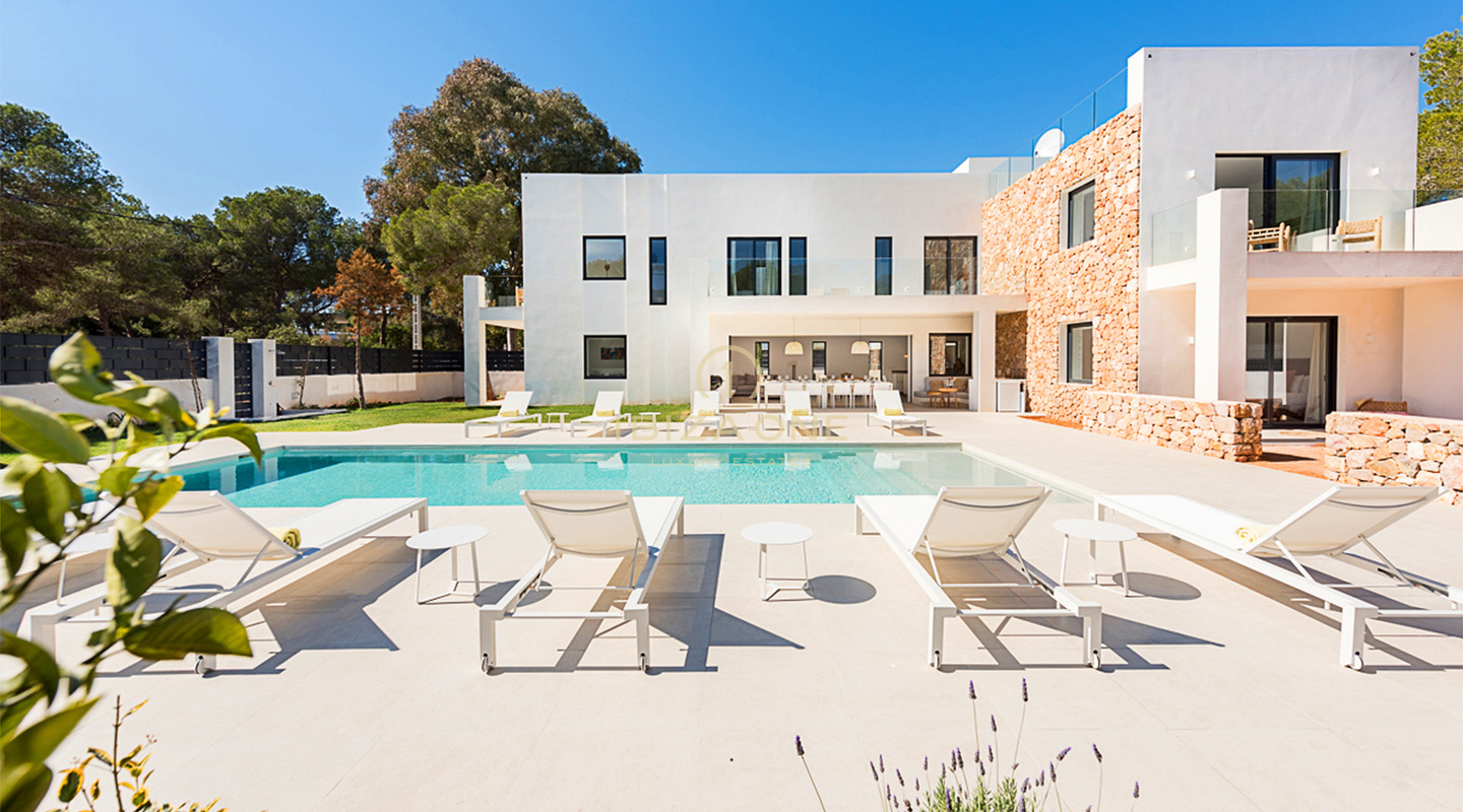 Spectacular and contemporary luxury villa with sea views and beach access for sale , Ibiza