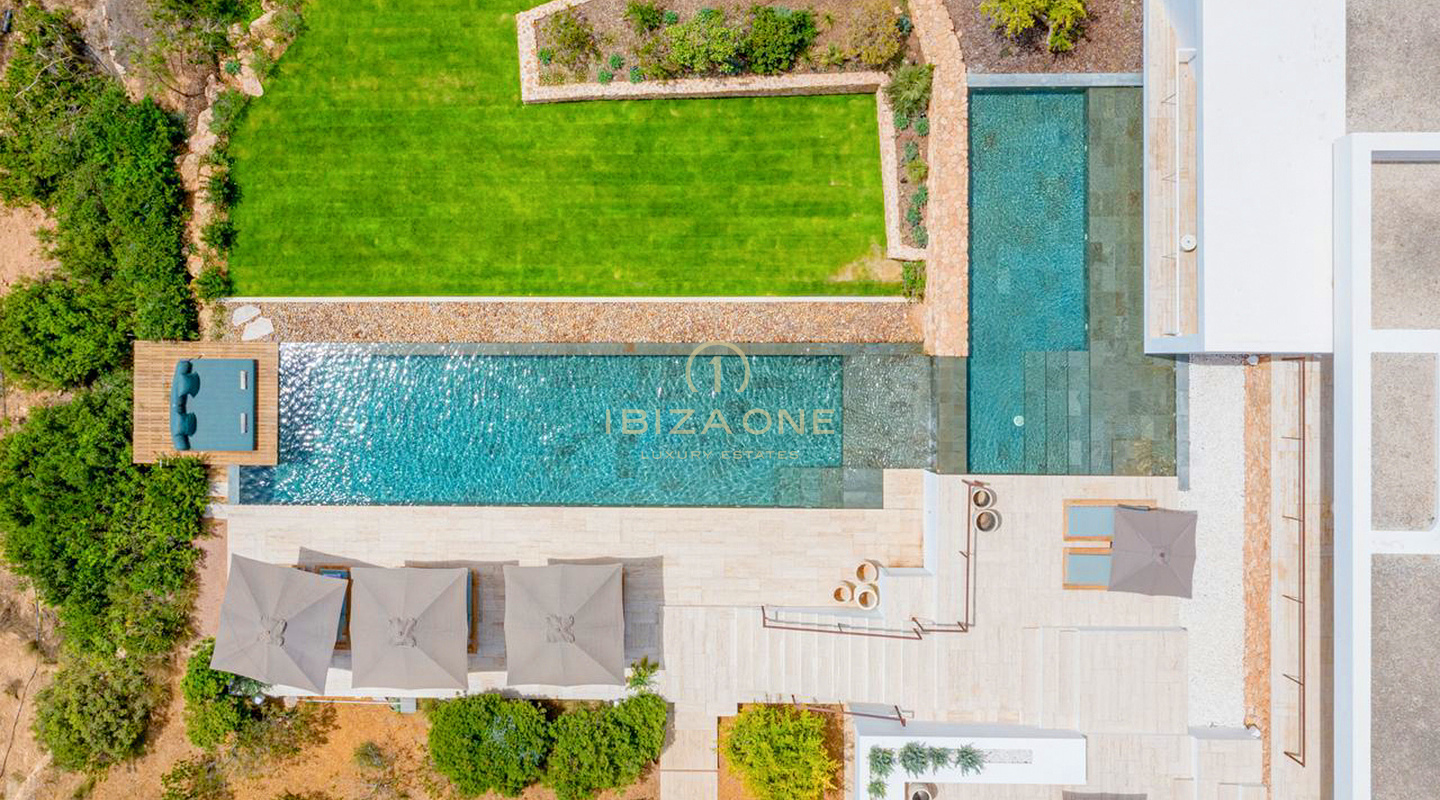 Luxe Designer Villa Tussen San Josep en Es Cubells/Porroig te koop, Ibiza - Een Moderne Oase van Elegantie
