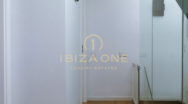 Moderne luxe villa met zwembad en panoramisch uitzicht op Dalt Vila, Formentera en de zee te koop, Ibiza - Moderne luxe villa met zwembad en panoramisch uitzicht op Dalt Vila, Formentera en de zee te huur, Ibiza