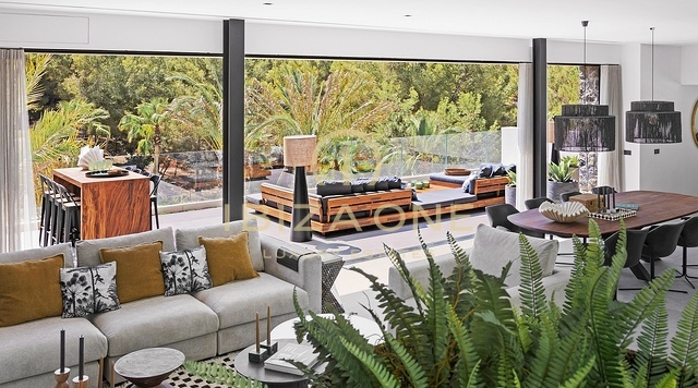 Роскошная современная вилла в балийском стиле на продажу, Ибица, Кан Фурнет