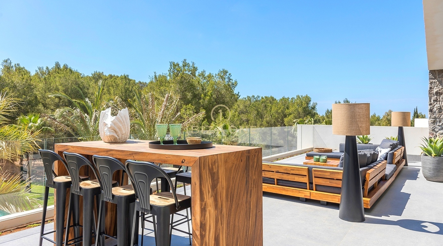 Lussuosa villa moderna ispirata a Bali in vendita, Ibiza Can Furnet