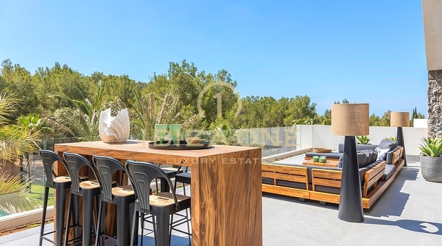 Luxe moderne Bali-geïnspireerde villa te koop, Ibiza Can Furnet