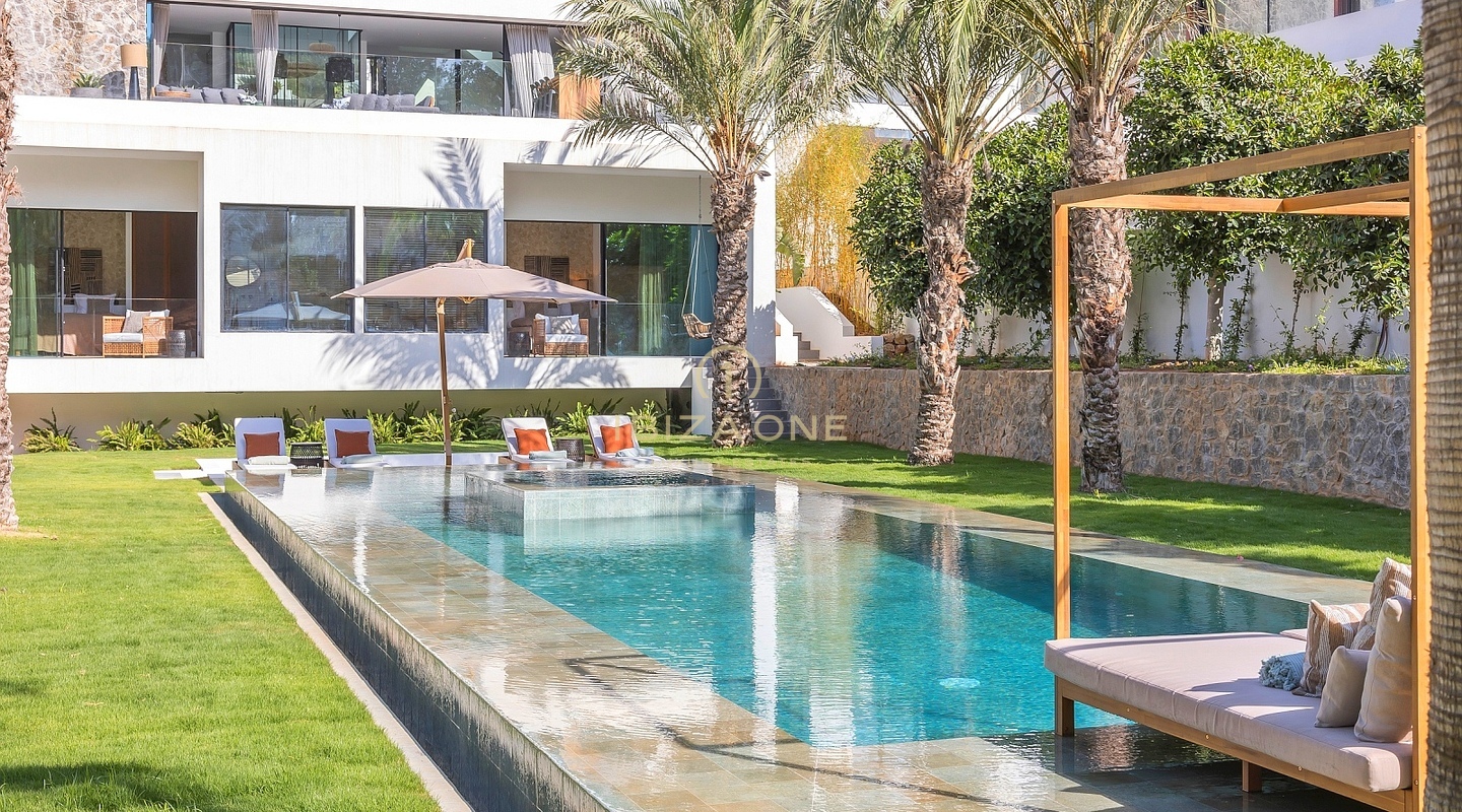 Lussuosa villa moderna ispirata a Bali in vendita, Ibiza Can Furnet