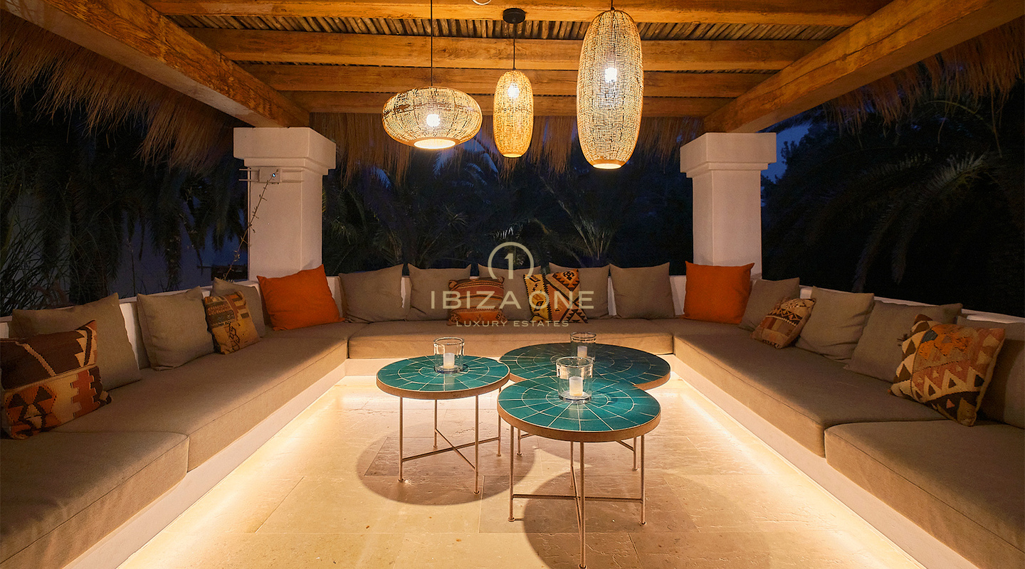 Lujosa villa moderna con licencia de alquiler, casa de invitados y gran jardín cerca de San José en venta, Ibiza -Lujosa villa moderna con licencia de alquiler, casa de invitados y gran jardín cerca de San José en alquiler, Ibiza