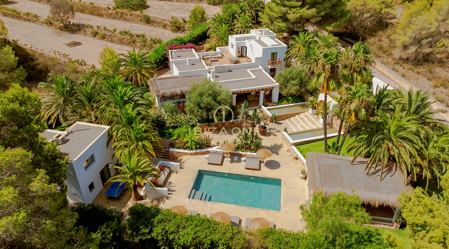 Роскошная современная вилла с лицензией на аренду, гостевым домом и большим садом недалеко от Сан-Хосе на продажу, Ибица -Роскошная современная вилла с лицензией на аренду, гостевым домом и большим садом недалеко от Сан-Хосе на аренду, Ибица
