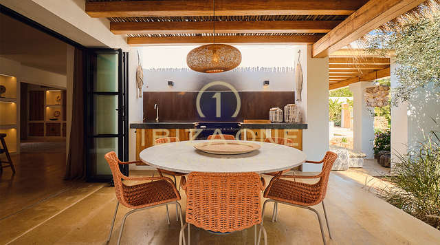 Luxuriöse moderne Villa mit Mietlizenz, Gästehaus und großem Garten in der Nähe von San José zu verkaufen, Ibiza -Luxuriöse moderne Villa mit Mietlizenz, Gästehaus und großem Garten in der Nähe von San José zu vermieten, Ibiza