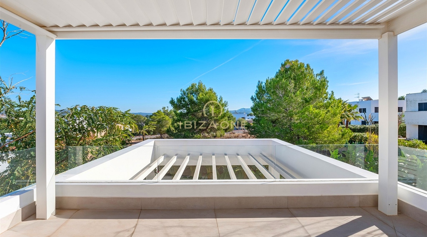 Cuatro villas modernas de lujo en venta: a pasos del mar, a minutos de Ibiza, Ibiza