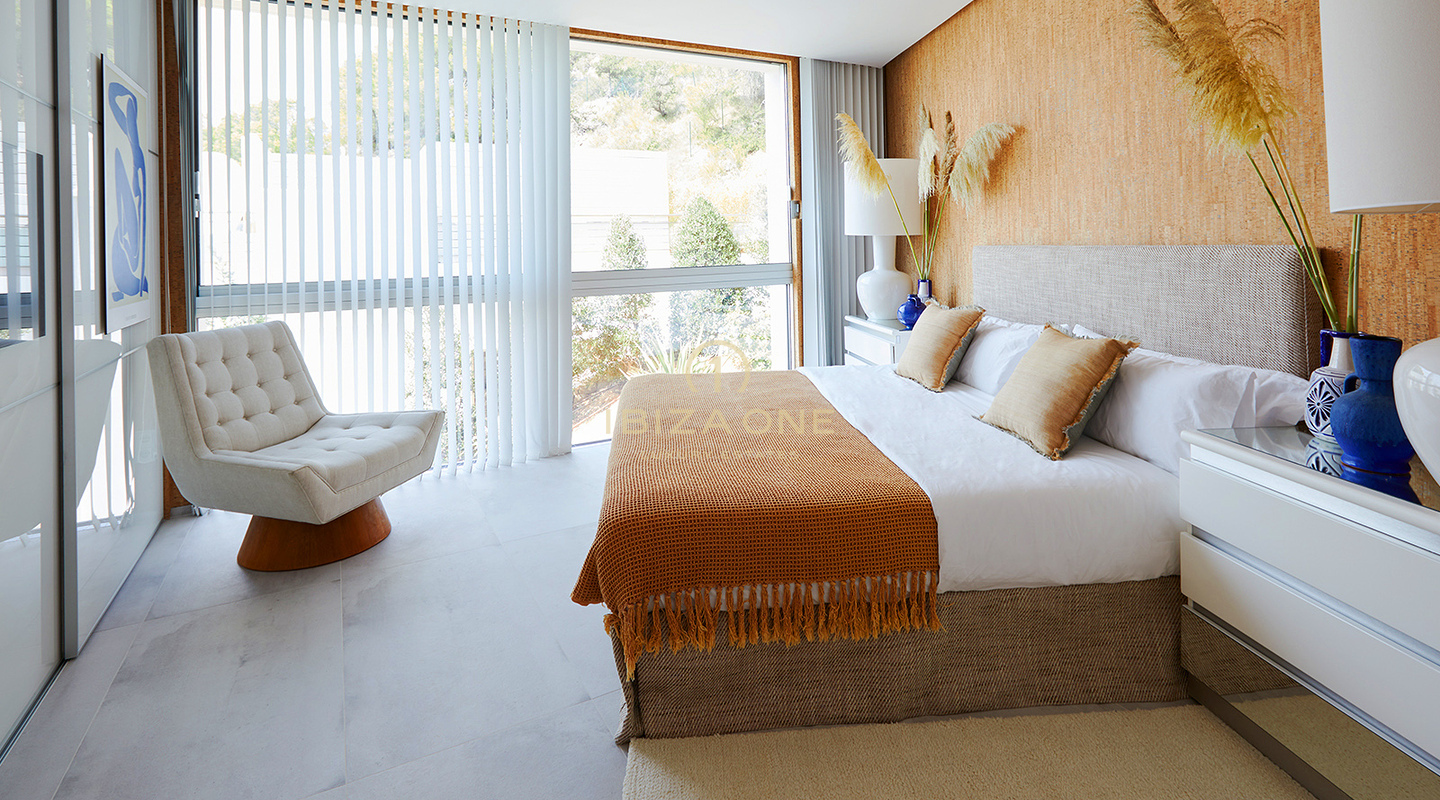 Luxury Oasis in Cala Llonga: Modern Luxury Villa with Sea Views, 3 Minutes from the Beach for Sale, Ibiza