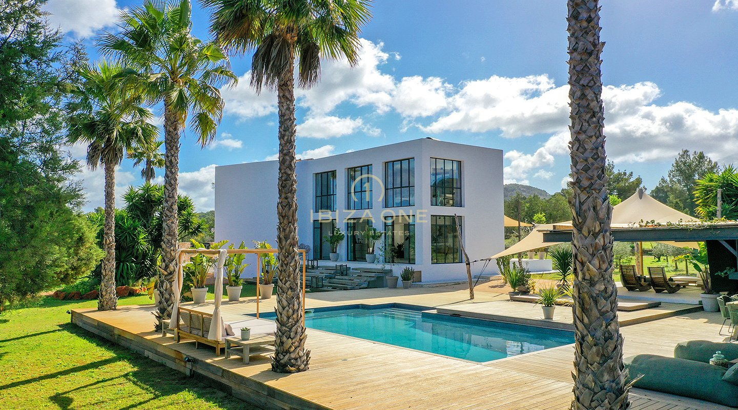 Moderne und luxuriöse Villa in der Nähe von Cala Comte und Cala Bassa mit touristischer Lizenz zu verkaufen, Ibiza