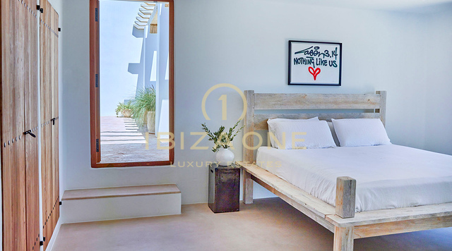 Betoverende luxe Blakstad villa in het charmante dorpje Santa Gertrudis te koop - Dichtbij de beroemde Morna International School, Ibiza