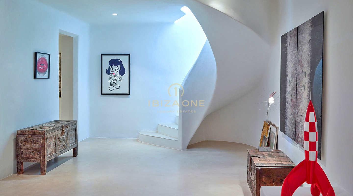 Betoverende luxe Blakstad villa in het charmante dorpje Santa Gertrudis te koop - Dichtbij de beroemde Morna International School, Ibiza