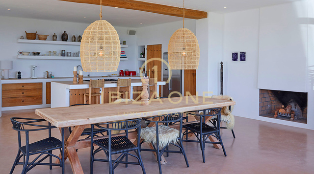 Encantadora villa de lujo en Blakstad en el encantador pueblo de Santa Gertrudis en venta - Cerca de la reconocida escuela internacional Morna, Ibiza