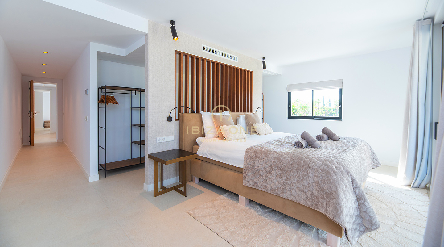 Elegant luxury villa with stunning views and exclusive Mediterranean-style living with rental license for sale Can Ramon, Ibiza
