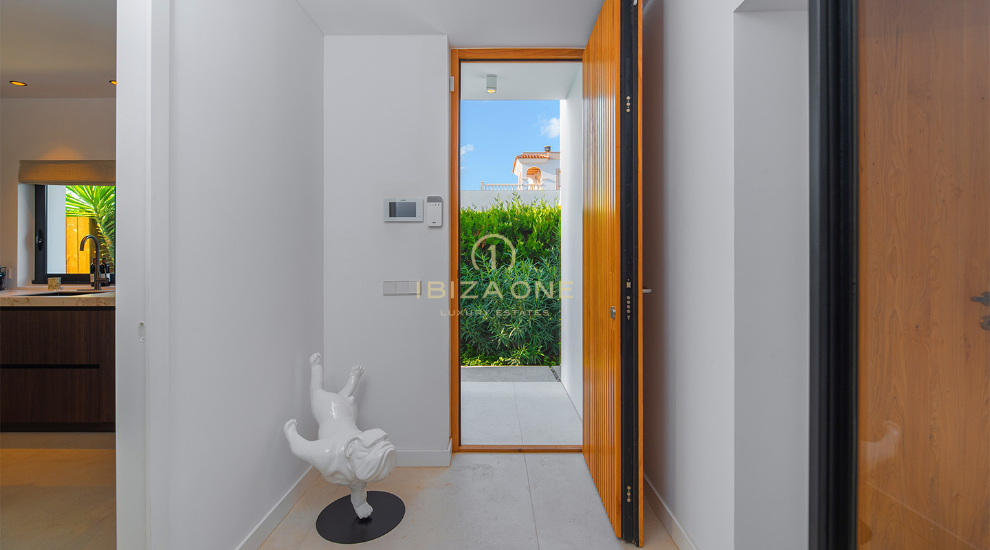 Elegant luxury villa with stunning views and exclusive Mediterranean-style living with rental license for sale Can Ramon, Ibiza