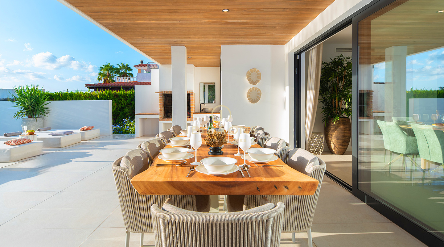 Elegant luxury villa with stunning views and exclusive Mediterranean-style living with rental license for sale Can Ramon, Ibiza
