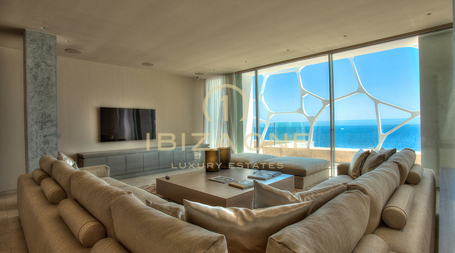 Die Zukunft des Designs: Besitzen Sie das legendäre Luxushaus in einer Gated Community zum Verkauf auf Ibiza