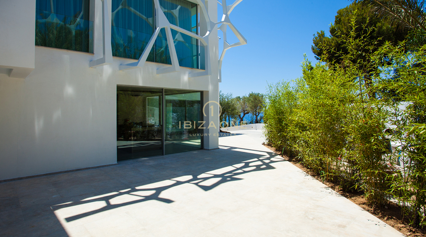 Il futuro del design: acquista la leggendaria casa di lusso in vendita in una comunità recintata a Ibiza