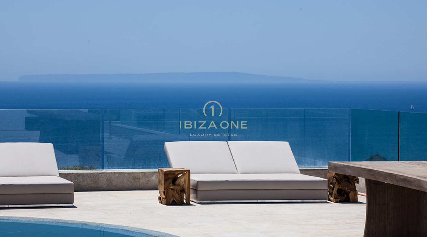 El futuro del diseño: Adquiera la legendaria casa de lujo Icon en una comunidad cerrada en venta en Ibiza