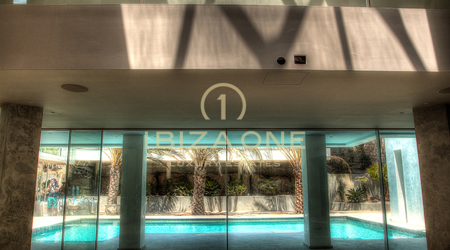 El futuro del diseño: Adquiera la legendaria casa de lujo Icon en una comunidad cerrada en venta en Ibiza