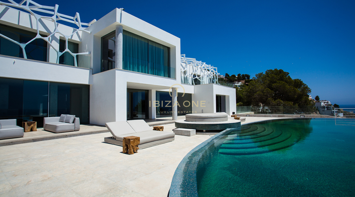 Die Zukunft des Designs: Besitzen Sie das legendäre Luxushaus in einer Gated Community zum Verkauf auf Ibiza