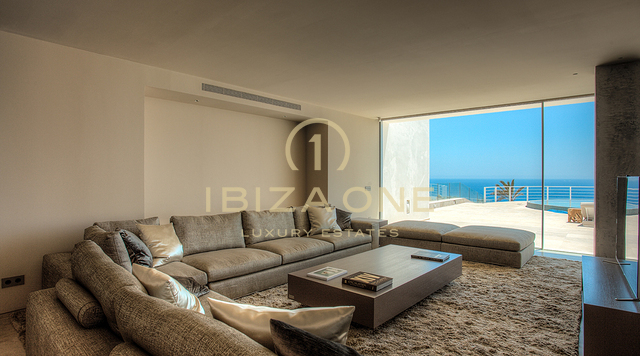 Die Zukunft des Designs: Besitzen Sie das legendäre Luxushaus in einer Gated Community zum Verkauf auf Ibiza