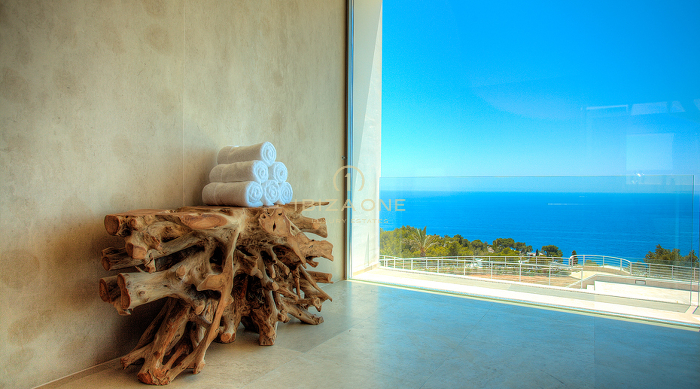 El futuro del diseño: Adquiera la legendaria casa de lujo Icon en una comunidad cerrada en venta en Ibiza