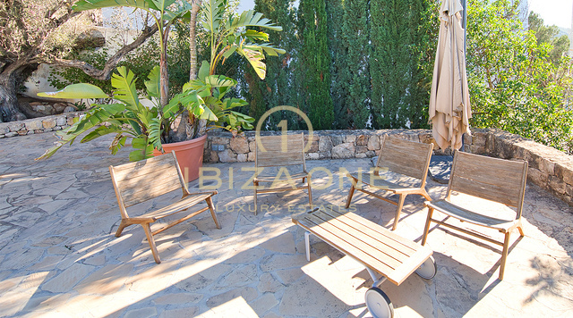 Eine atemberaubende mediterrane Luxusvilla in Can Furnet mit Blick auf Dalt Vila und das Meer zu verkaufen, Ibiza - Eine atemberaubende mediterrane Luxusvilla in Can Furnet mit Blick auf Dalt Vila und das Meer zu vermieten, Ibiza