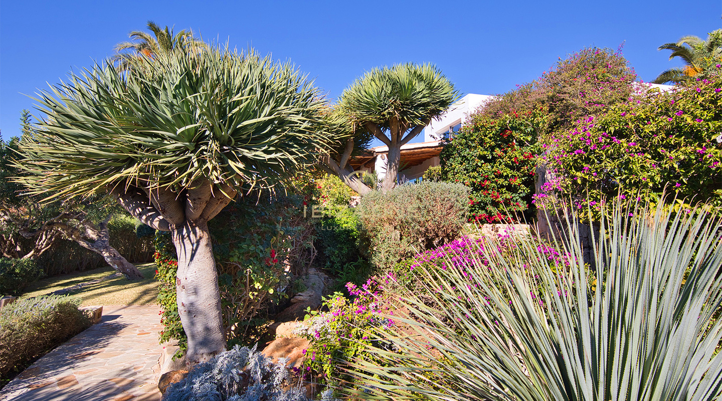 Una splendida villa di lusso in stile mediterraneo a Can Furnet con vista su Dalt Vila e vista mare in vendita, Ibiza - Una splendida villa di lusso in stile mediterraneo a Can Furnet con vista su Dalt Vila e vista mare in affitto, Ibiza