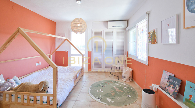 Une superbe villa méditerranéenne de luxe à Can Furnet avec vue sur Dalt Vila et vue sur la mer à vendre, Ibiza - Une superbe villa méditerranéenne de luxe à Can Furnet avec vue sur Dalt Vila et vue sur la mer à louer, Ibiza