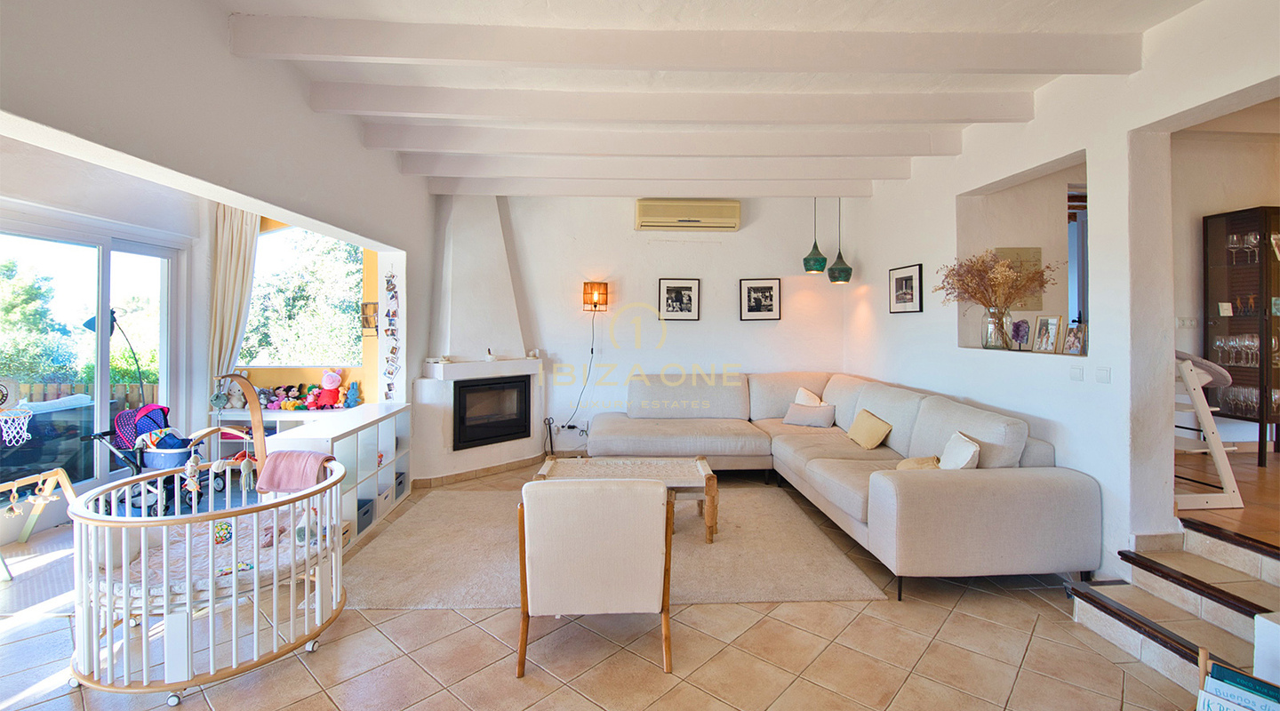 Une superbe villa méditerranéenne de luxe à Can Furnet avec vue sur Dalt Vila et vue sur la mer à vendre, Ibiza - Une superbe villa méditerranéenne de luxe à Can Furnet avec vue sur Dalt Vila et vue sur la mer à louer, Ibiza