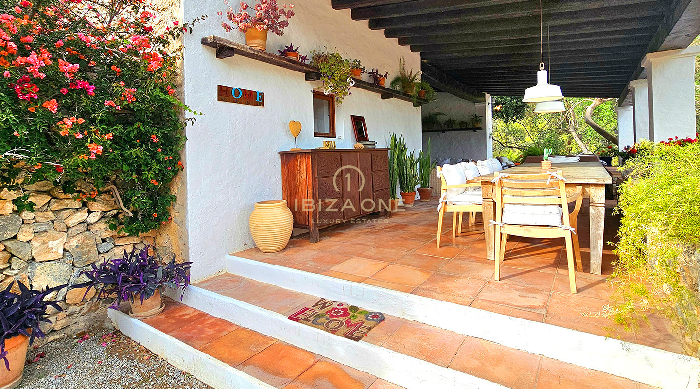 Sumptuous luxury villa nestled in a charming oasis of tranquility surrounded by hills and verdant vegetation for rent, Ibiza