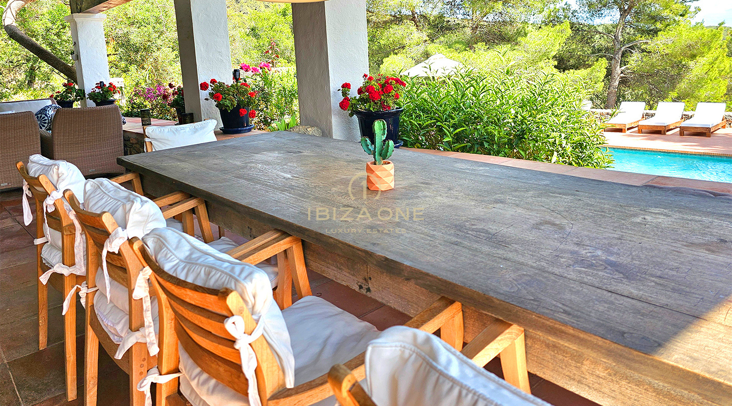 Sumptuous luxury villa nestled in a charming oasis of tranquility surrounded by hills and verdant vegetation for rent, Ibiza