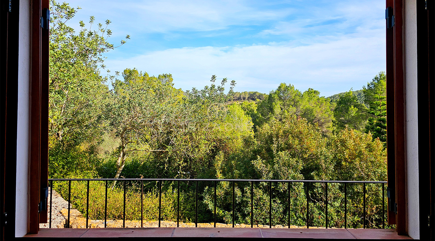 Sumptuous luxury villa nestled in a charming oasis of tranquility surrounded by hills and verdant vegetation for rent, Ibiza