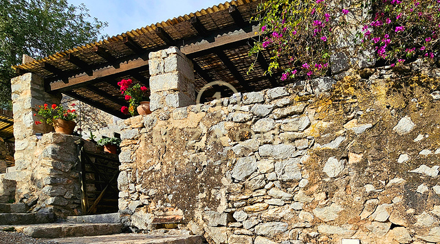 Somptueuse villa de luxe nichée dans une charmante oasis de tranquillité entourée de collines et de végétation verdoyante à louer, Ibiza