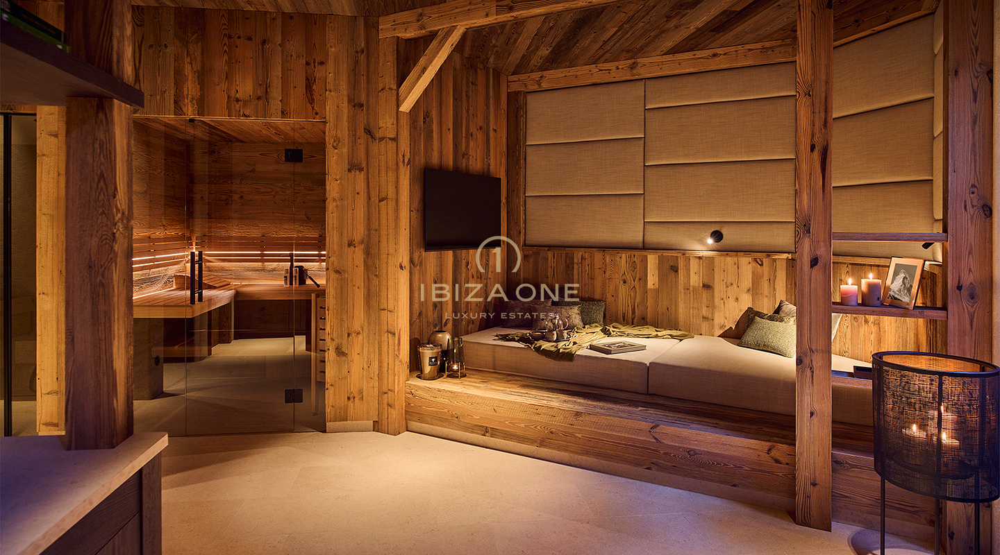 Four exclusive luxury chalets with modern elegance that offer direct access to the slopes for sale at Jochberg, Austria
