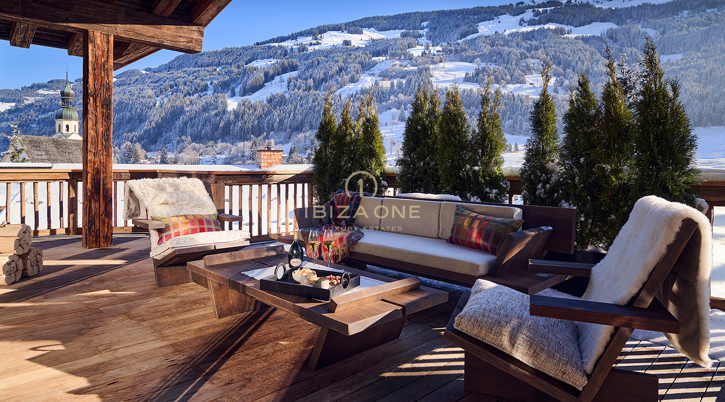 Quatre chalets de luxe exclusifs à l'élégance moderne offrant un accès direct aux pistes à vendre à Jochberg, Autriche