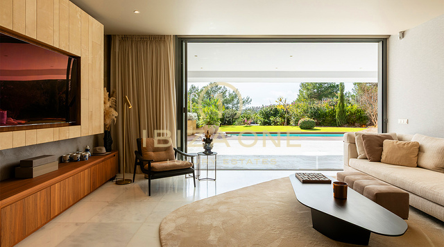 Moderne und luxuriöse Wohnung in gesicherter Lage auf Ibiza zu verkaufen – Moderne und luxuriöse Wohnung in gesicherter Lage auf Ibiza zu vermieten