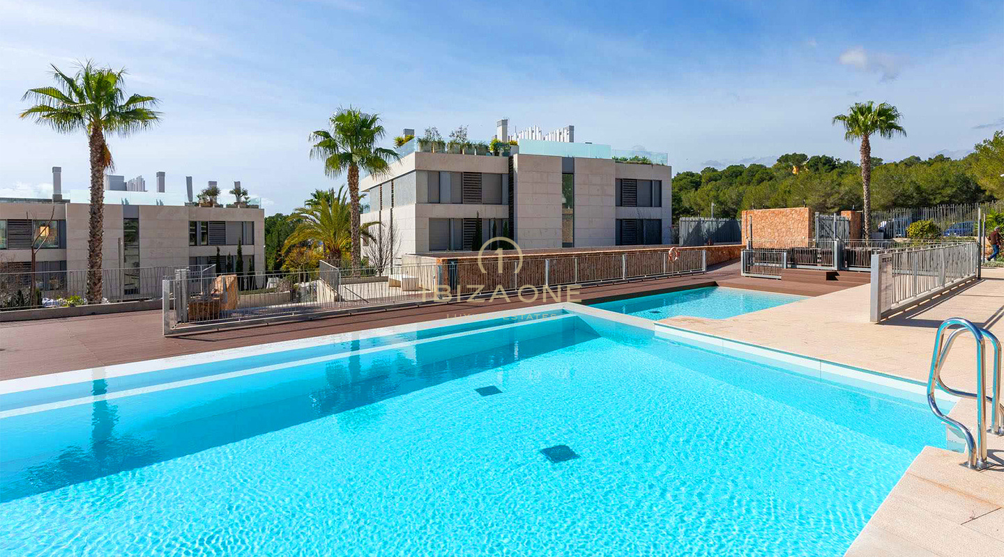 Uniek, luxe, modern dubbel appartement bestaande uit luxe penthouse en luxe begane grond appartement te koop, Ibiza, GERESERVEERD