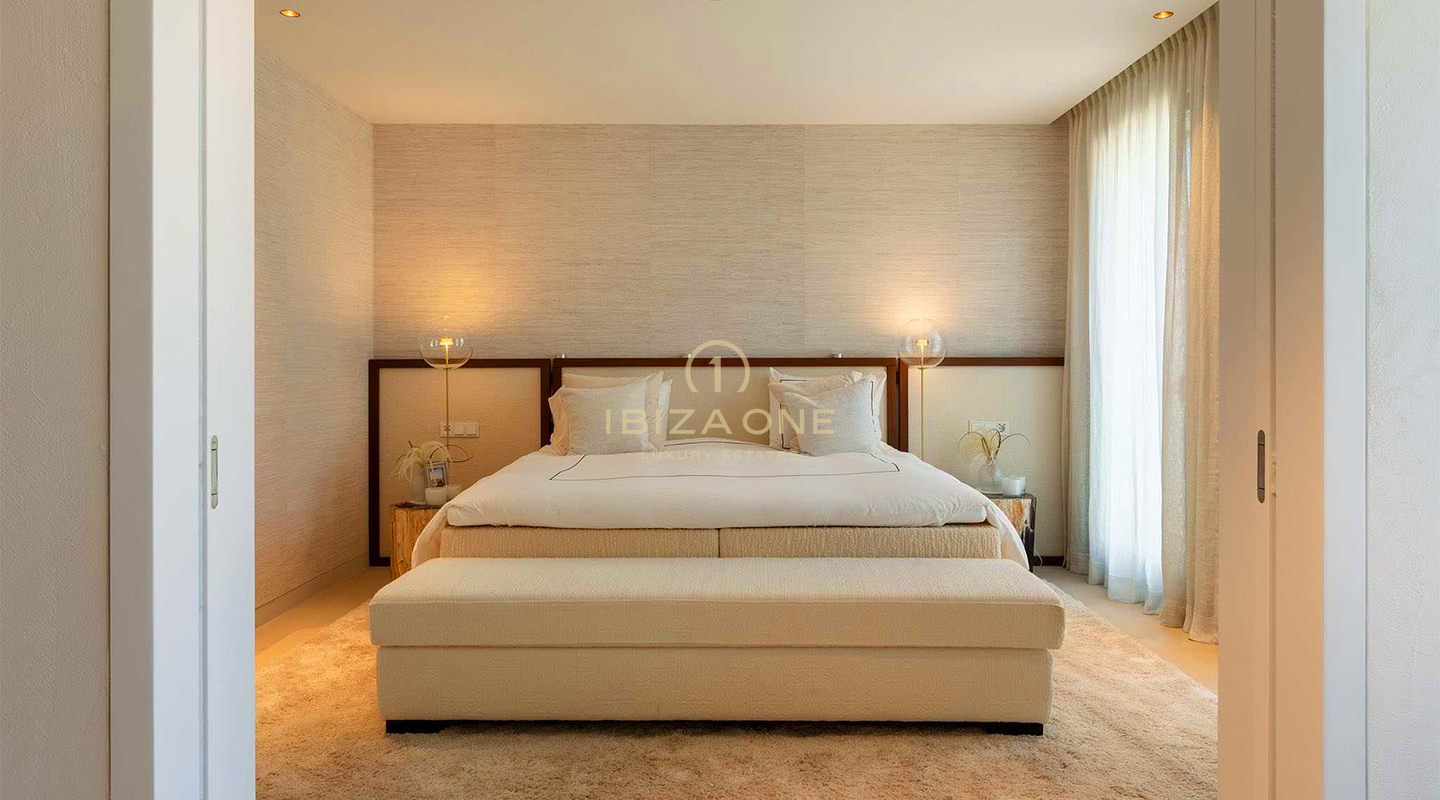 Einzigartige, luxuriöse und moderne Doppelwohnung bestehend aus Penthouse und Erdgeschosswohnung auf Ibiza zu verkaufen, RESERVIERT