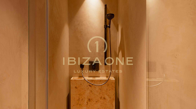 Einzigartige, luxuriöse und moderne Doppelwohnung bestehend aus Penthouse und Erdgeschosswohnung auf Ibiza zu verkaufen, RESERVIERT