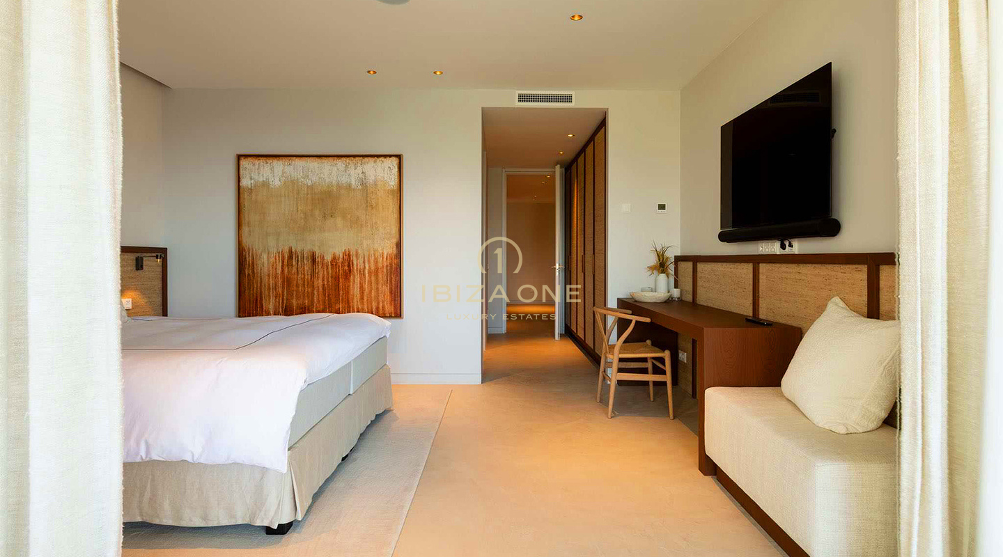 Uniek, luxe, modern dubbel appartement bestaande uit luxe penthouse en luxe begane grond appartement te koop, Ibiza, GERESERVEERD