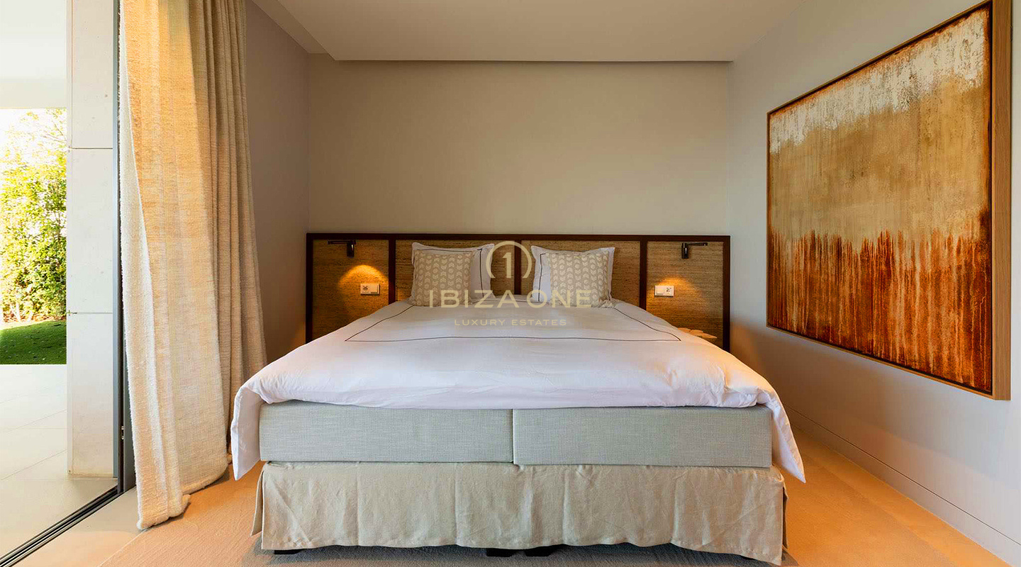 Uniek, luxe, modern dubbel appartement bestaande uit luxe penthouse en luxe begane grond appartement te koop, Ibiza, GERESERVEERD