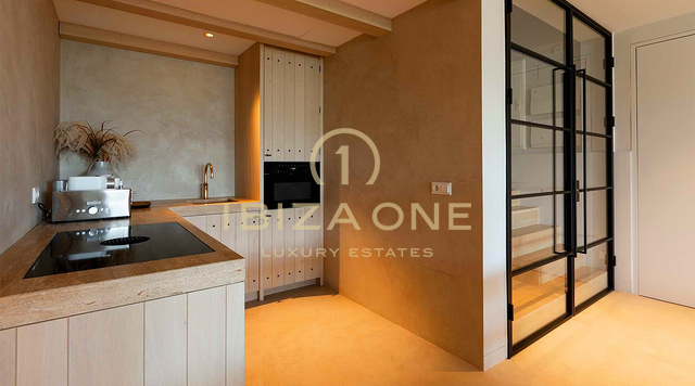 Einzigartige, luxuriöse und moderne Doppelwohnung bestehend aus Penthouse und Erdgeschosswohnung auf Ibiza zu verkaufen, RESERVIERT