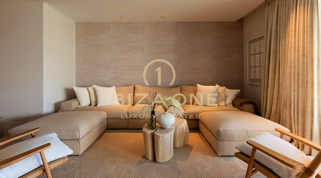 Appartement double unique, luxueux et moderne, composé d'un penthouse et d'un appartement de plain-pied de luxe, à vendre à Ibiza. RÉSERVÉ.