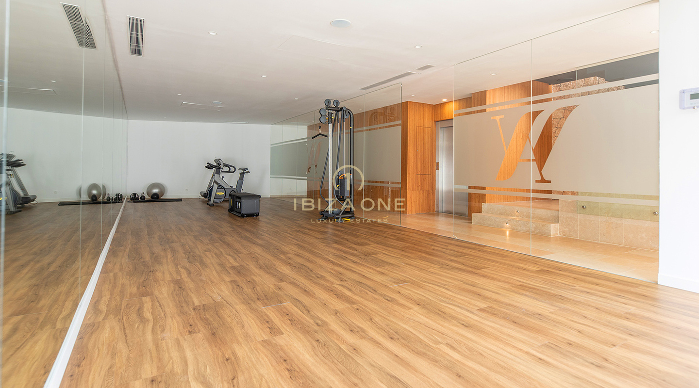 Einzigartige, luxuriöse und moderne Doppelwohnung bestehend aus Penthouse und Erdgeschosswohnung auf Ibiza zu verkaufen, RESERVIERT
