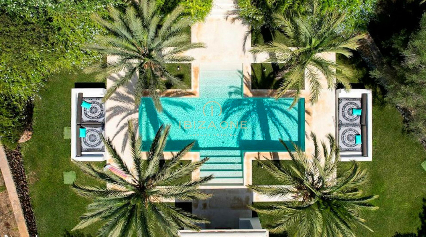 Authentieke luxe Blakstad Finca met ongeëvenaarde privacy en toeristische verhuurvergunning te koop, Ibiza