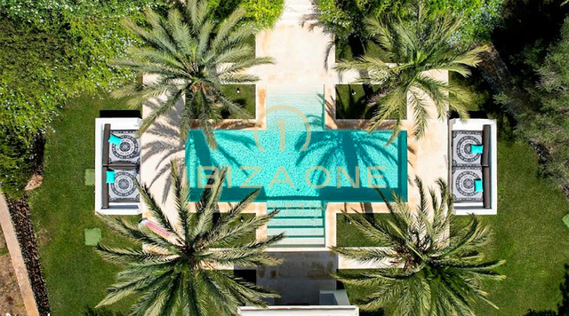 Authentieke luxe Blakstad Finca met ongeëvenaarde privacy en toeristische verhuurvergunning te koop, Ibiza