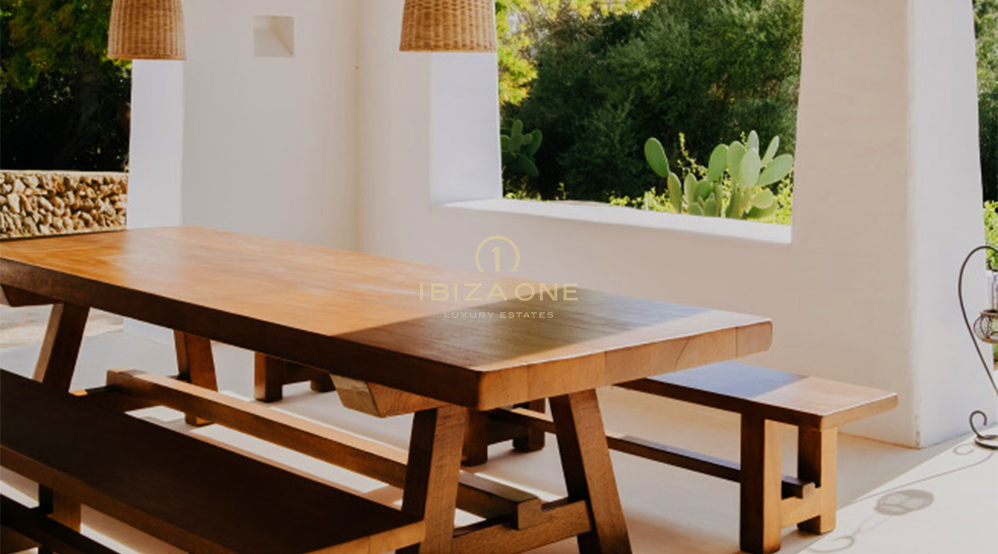 Authentische Luxus-Blakstad-Finca mit unübertroffener Privatsphäre und touristischer Vermietungslizenz zu verkaufen, Ibiza