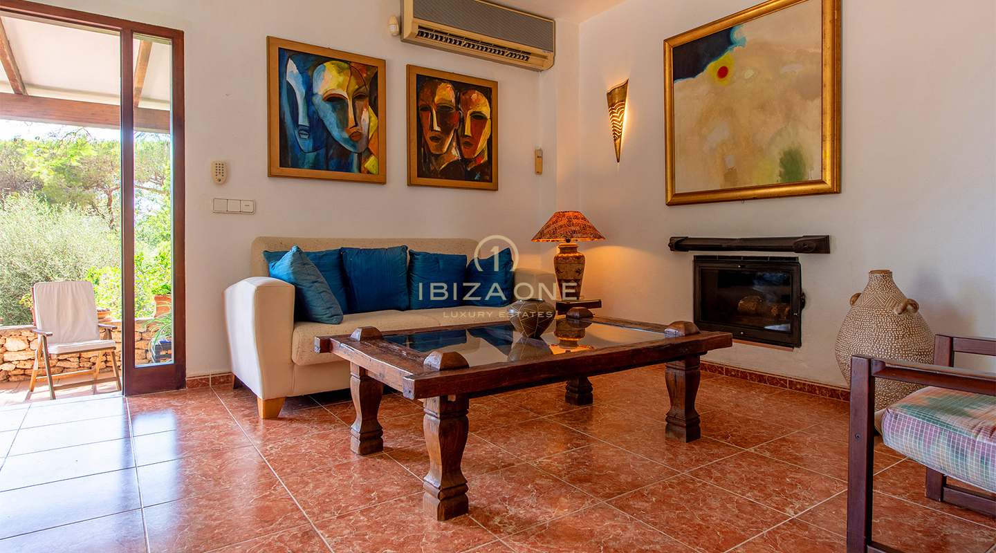 Charmante villa de luxe avec vue imprenable et appartement indépendant à vendre, Ibiza