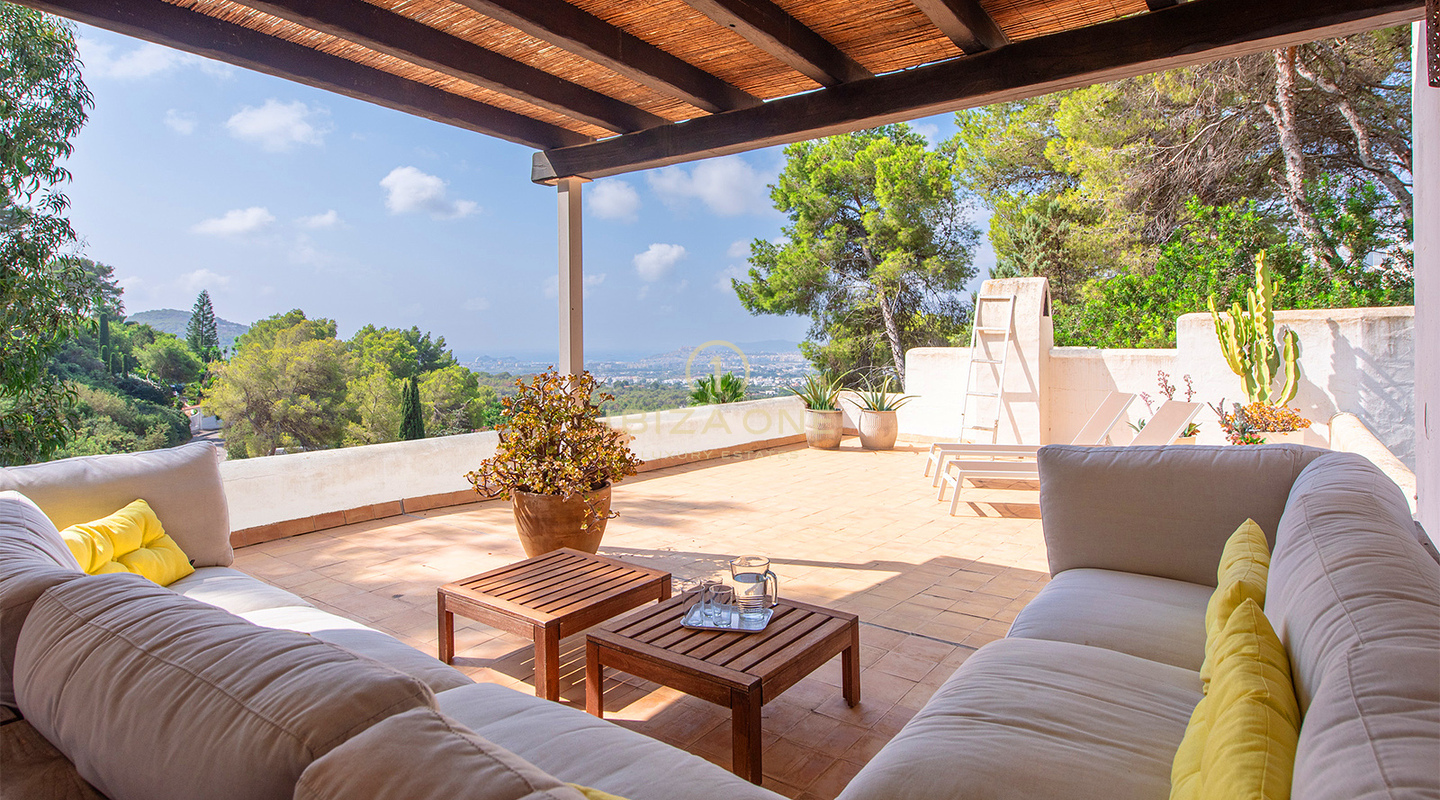 Villa luxueuse et spectaculaire dans la prestigieuse et sécurisée urbanisation de Can Furnet à vendre, Ibiza